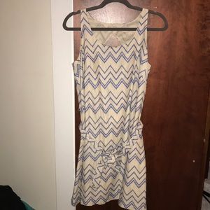 Loft size 6 chevron print dress